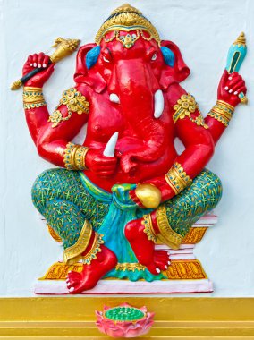 Ganesha Hindistan tanrısıdır.