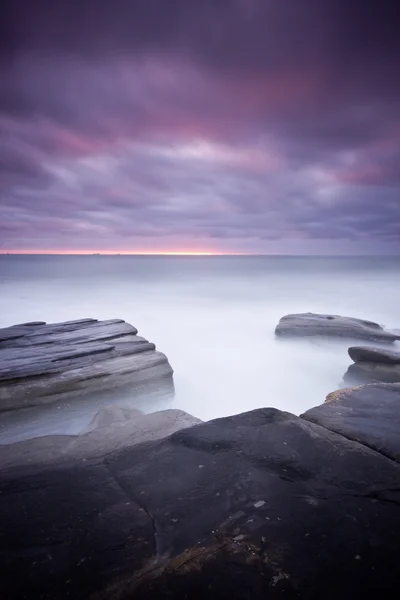 Rompiendo el amanecer —  Fotos de Stock