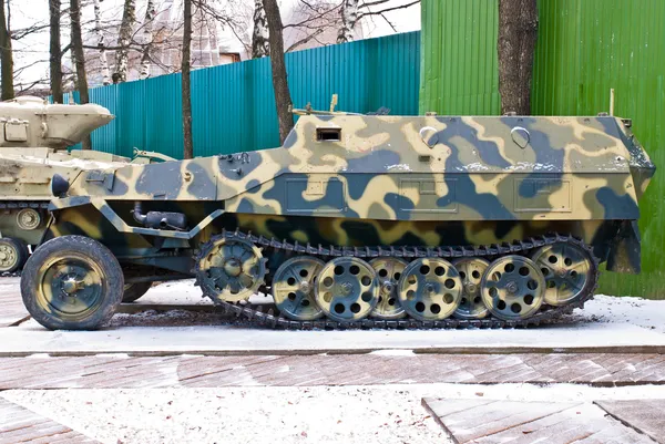 Gamla Ryssland militärer armored carrier — Stockfoto