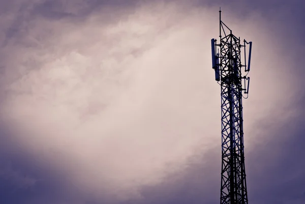 Antena de comunicación móvil — Foto de Stock