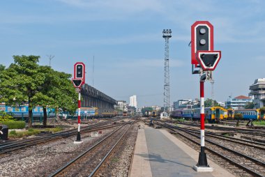 tren istasyonunun sinyal trafik ışığı