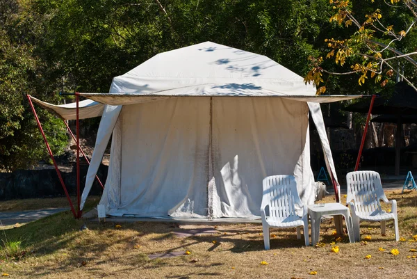 Buiten tent voor camping — Stockfoto