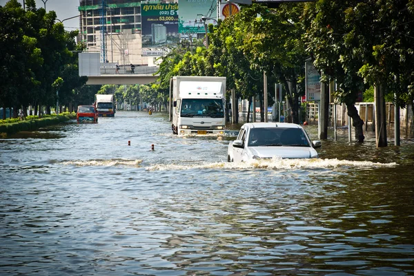 Худшее наводнение 2011 года в Бангкоке — стоковое фото