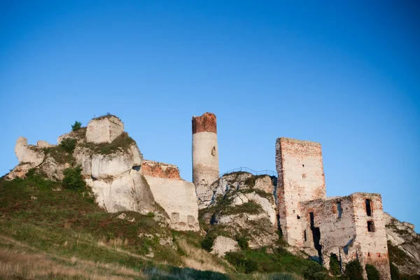 Old castle ruins near czestochowa — Stock Photo, Image