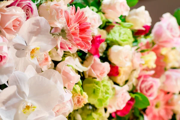 Rosenblüte auf der Hochzeit — Stockfoto