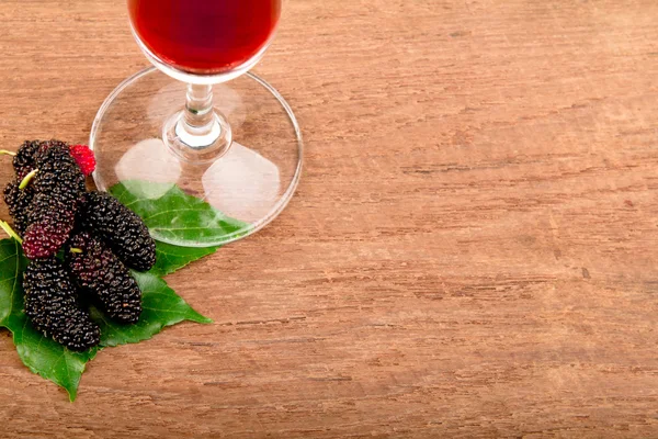 Mulberry juice in the glass — Stock Photo, Image