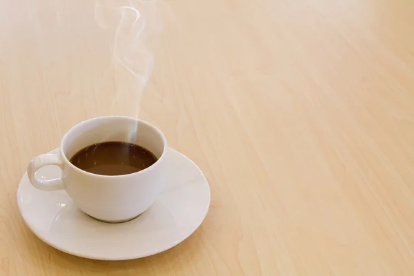 Φλιτζάνι ζεστό ρόφημα καφέ — Φωτογραφία Αρχείου