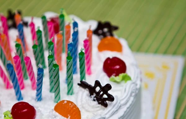 White Cream Cake with Fruits and Chocolate — Stock Photo, Image