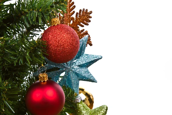 크리스마스 트리에서 매달려 빨간색 볼 — 스톡 사진