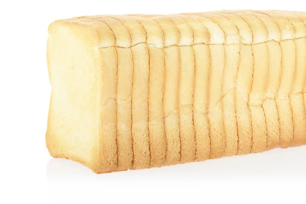 Skivat bröd på vit — Stockfoto