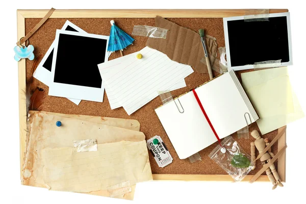 Corkboard cheio de itens em branco para edição — Fotografia de Stock