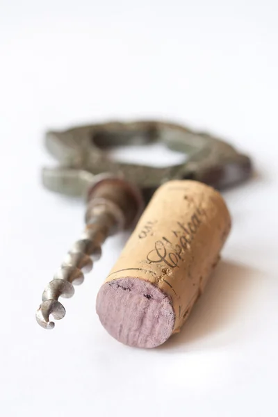 Cork and corkscrew. — Stock Photo, Image