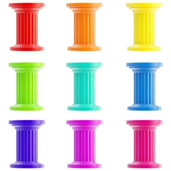 Ensemble de neuf colonnes stylisées, piliers isolés — Photo