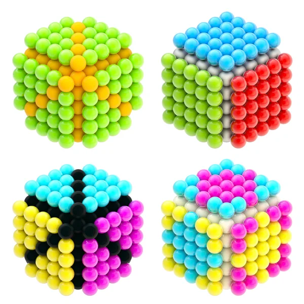 Ensemble de quatre cubes abstraits colorés isolés — Photo