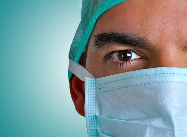 Cerrah ile yüz maskesi — Stok fotoğraf