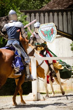 Şövalyeler Jousting