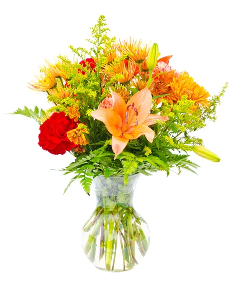 Renkli çiçek buketi düzenleme centerpiece üzerinde beyaz izole — Stok fotoğraf