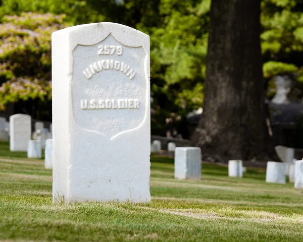 Tombe d'un soldat américain inconnu au cimetière national de Marietta, Ga . — Photo