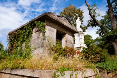 19th century crypt or mausoleum at Oakland cemetery in Atlanta. clipart
