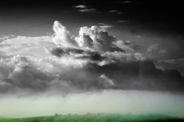 A felhő az égen — Stock Fotó