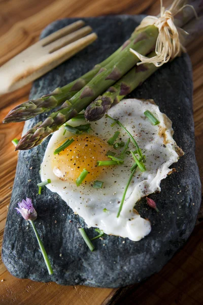 Asparagi e uova — Foto Stock