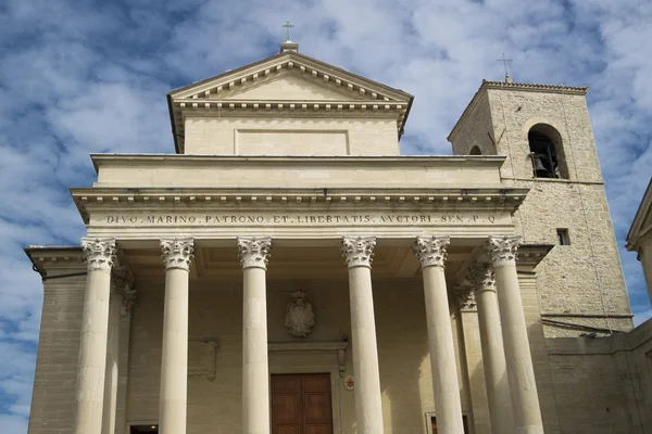 Basiliek van de Heilige Republiek san marino — Stockfoto