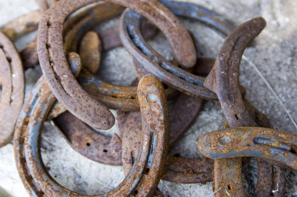 Rusty horseshoes — Stock Photo, Image