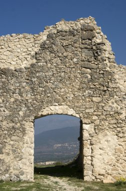 Abruzzo Kalesi