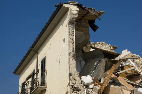 La devastación del terremoto — Foto de Stock