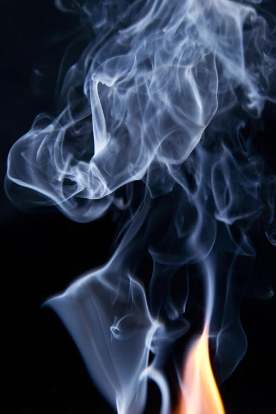 Вогонь і дим — стокове фото