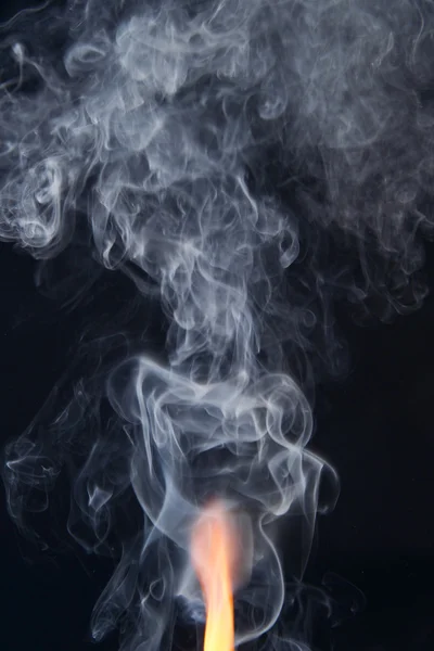 Fuego y humo — Foto de Stock