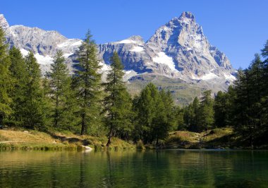 Mavi Göl cervinia, İtalya