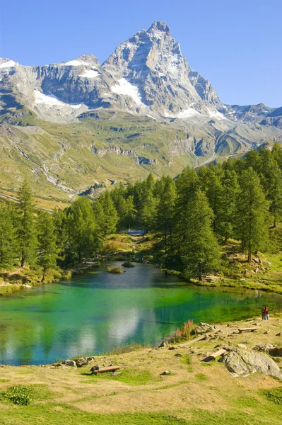 Blue lake cervinia-Italië — Stockfoto
