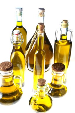 botellas de aceite de oliva virgen extra