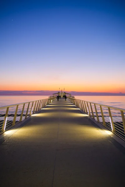 Pier bij lido di camaiore, Italië — Stockfoto