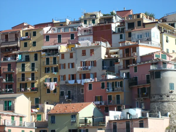 Domy nad mořem ve městě camogli — Stock fotografie
