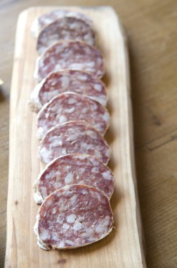 kesme sosis ve tedavi et