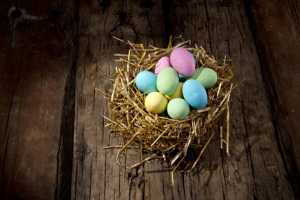 Huevos de chocolate de colores — Foto de Stock