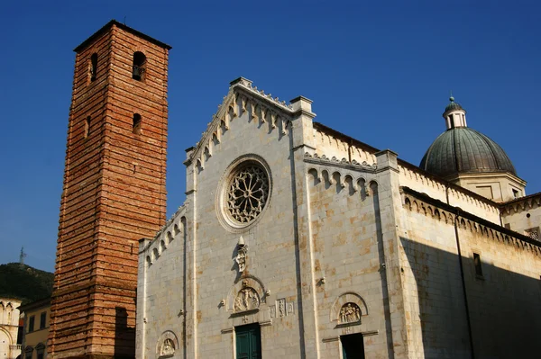 Kathedrale von pietrasanta lucca italien — Stockfoto