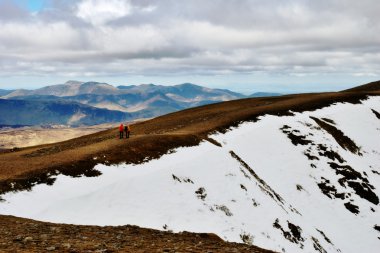 yürüyüşçüler İngiliz lake District Zirvesi