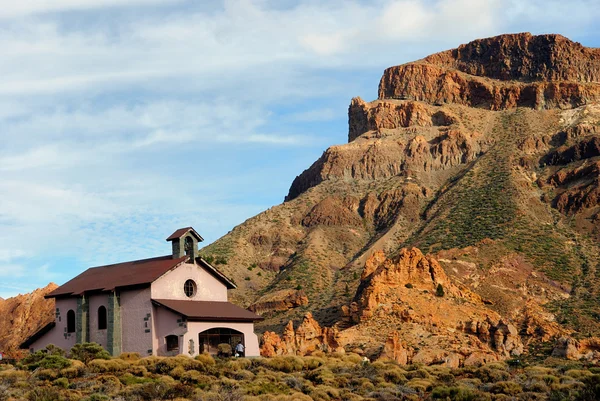 Iglesia en el Parque Nacional del Teide, Tenerife . —  Fotos de Stock
