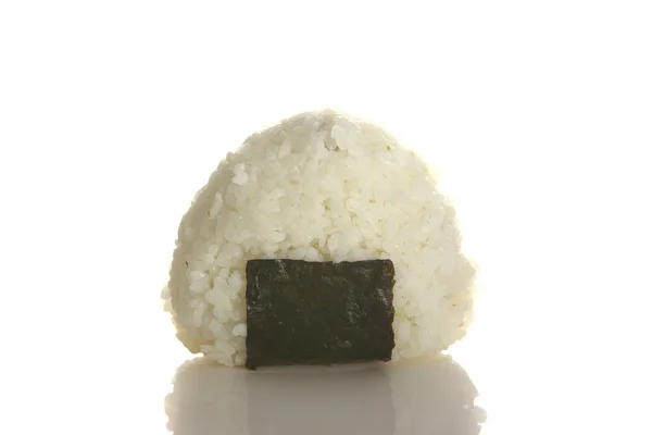 Reiskugel onigiri isoliert in weißem Hintergrund — Stockfoto