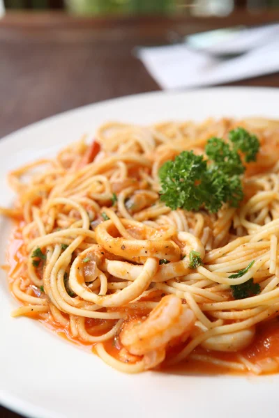 Spaghetti med skaldjur — Stockfoto