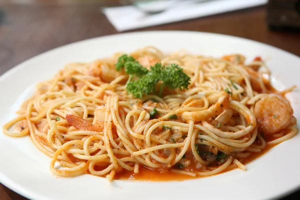 Espaguetis con mariscos —  Fotos de Stock