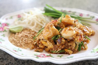 Tay gıda padthai kızarmış noodle ile karides