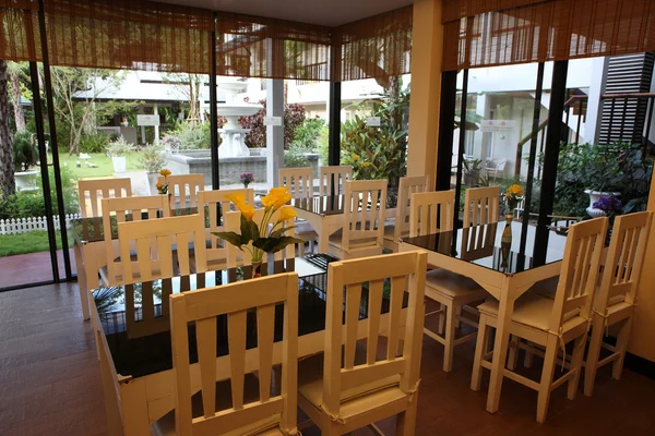Home restaurant and garden — Stock Photo, Image