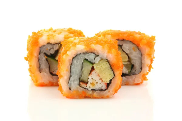 Sushi california roll geïsoleerd in witte achtergrond — Stockfoto
