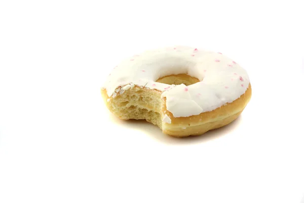 Witte chocolade Donut geïsoleerd in witte achtergrond — Stockfoto