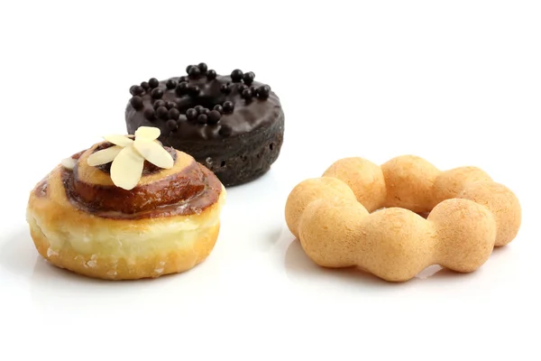 Blanda donut isolerade i vit bakgrund — Stockfoto