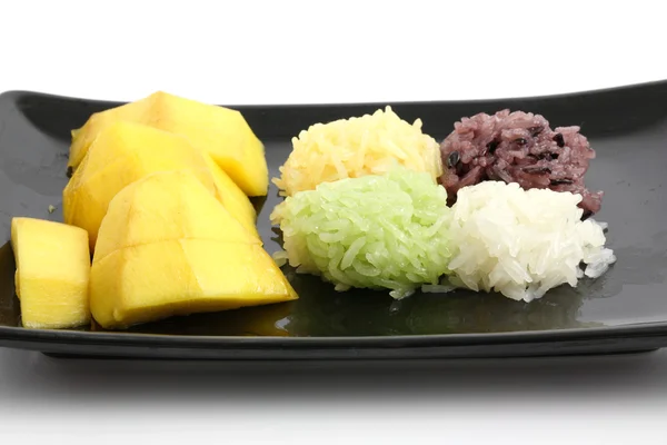 Mango med risdessert isolerade i vit bakgrund — Stockfoto